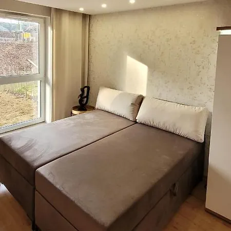 Sloneczny Z Ogrodkiem