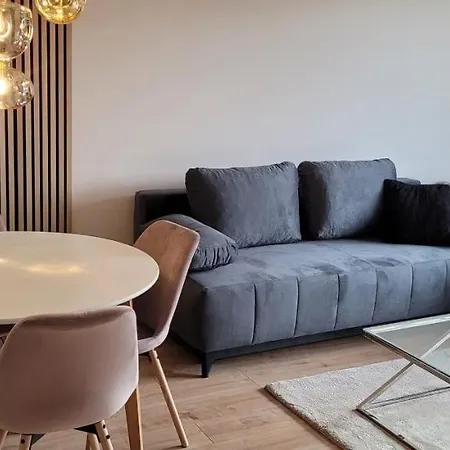 Sloneczny Z Ogrodkiem 아파트